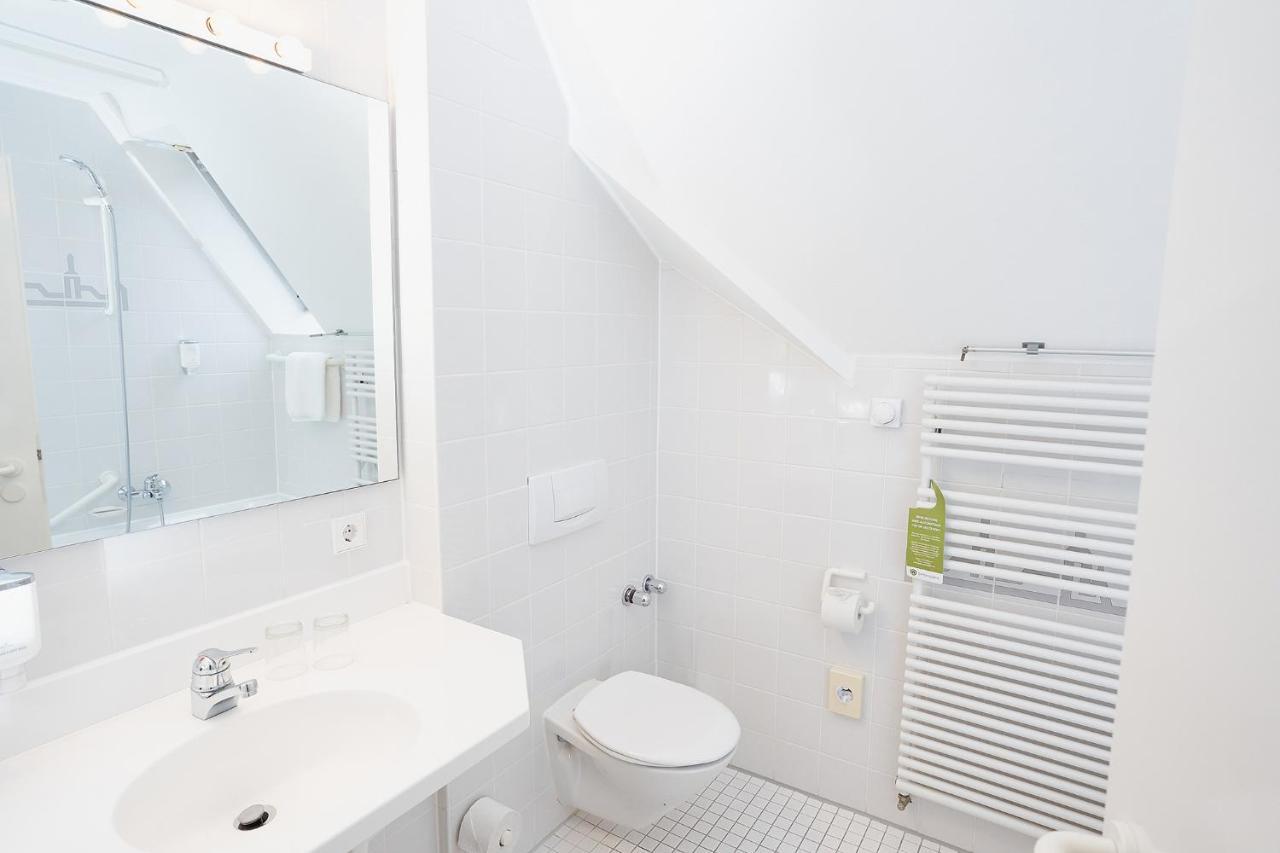 Stadthotel Engel Ettlingen Kültér fotó
