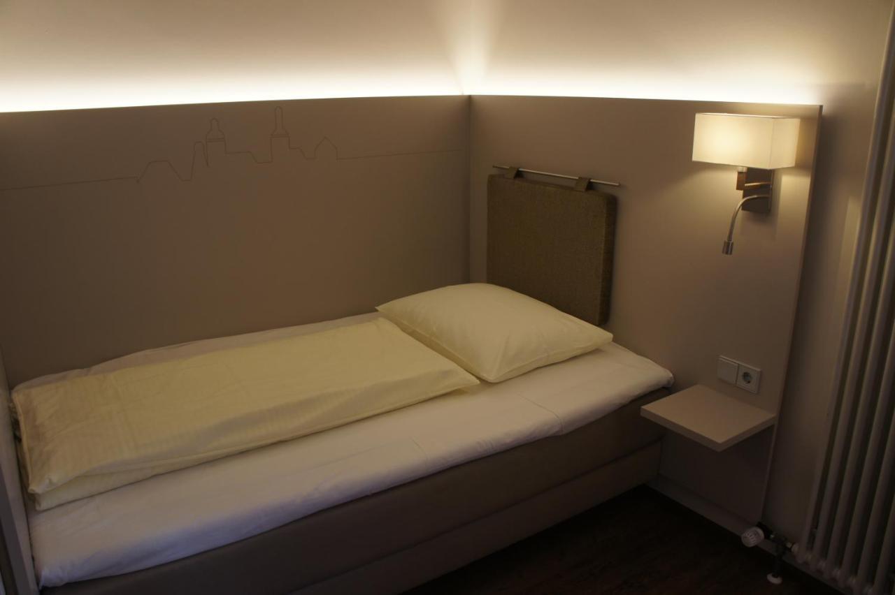 Stadthotel Engel Ettlingen Kültér fotó